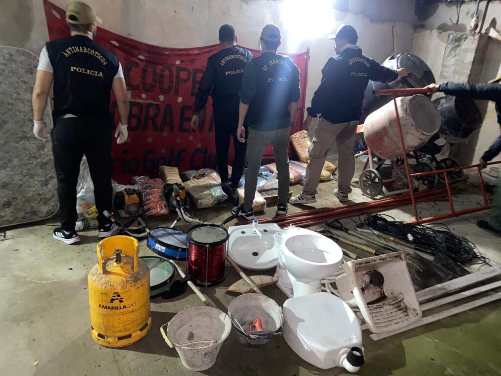 1000073970-68f3c9655a7a0466410570