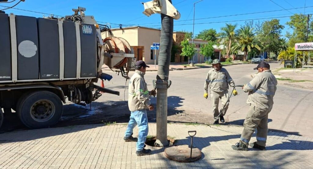 whatsapp-image-2025-10-21-at-4-45-45-pm-2-68f7e36e01d60357318467