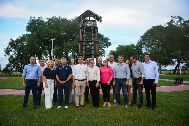 1000105477-6934743b09027158301082