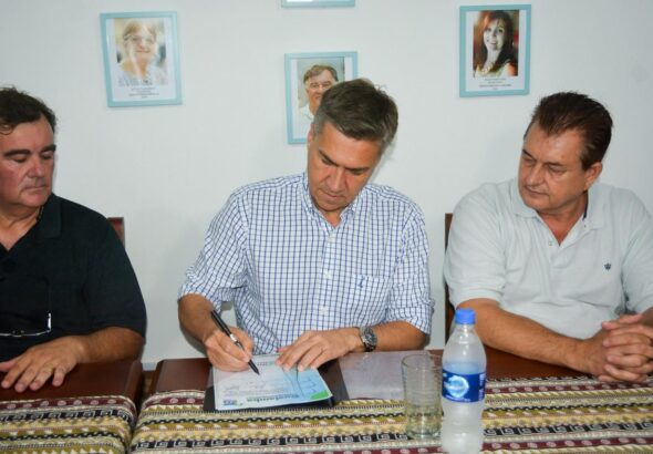 1000106012-69360aa2f17a6349477794